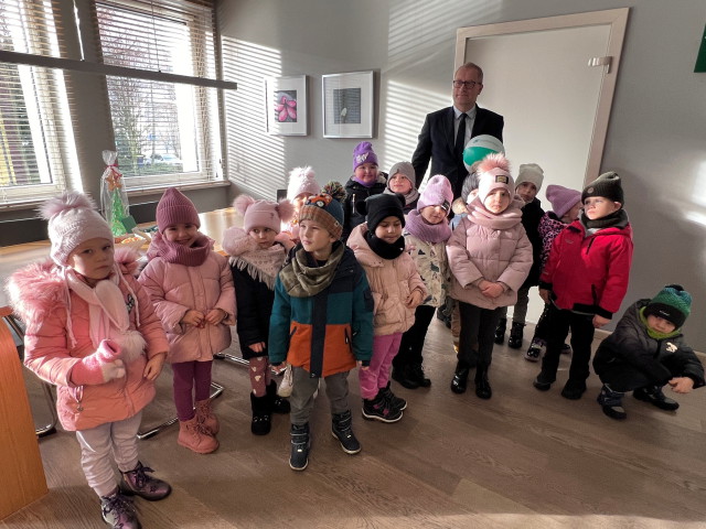Dzieci w placówce Banku w Kłobucku 2